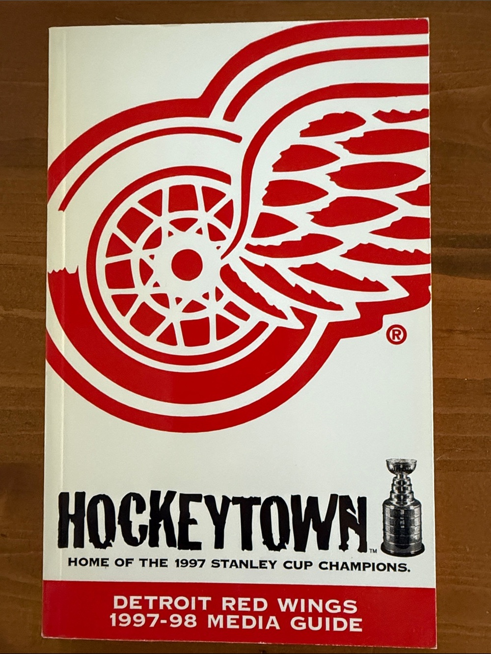 NHL Detroit Red Wings Red and White Hockeytown Media Guide